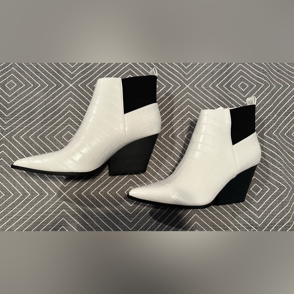 ShoeDazzle - Niko Croc Embossed Block Heel Ankle Bootie - Picture 5 of 12